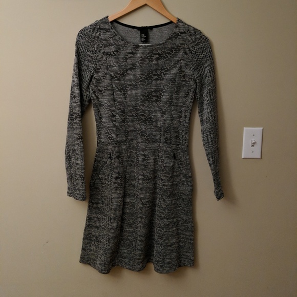HM dress - Picture 1 of 1